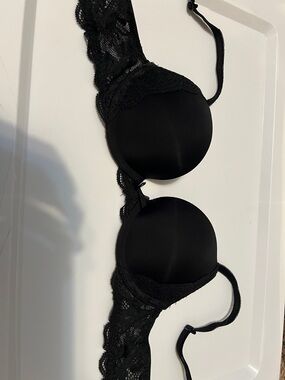 Victoria's Secret Black Lace Push-Up Bra